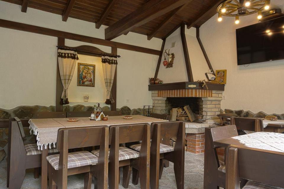 Стар Мерак Hotell Ribaritsa Eksteriør bilde