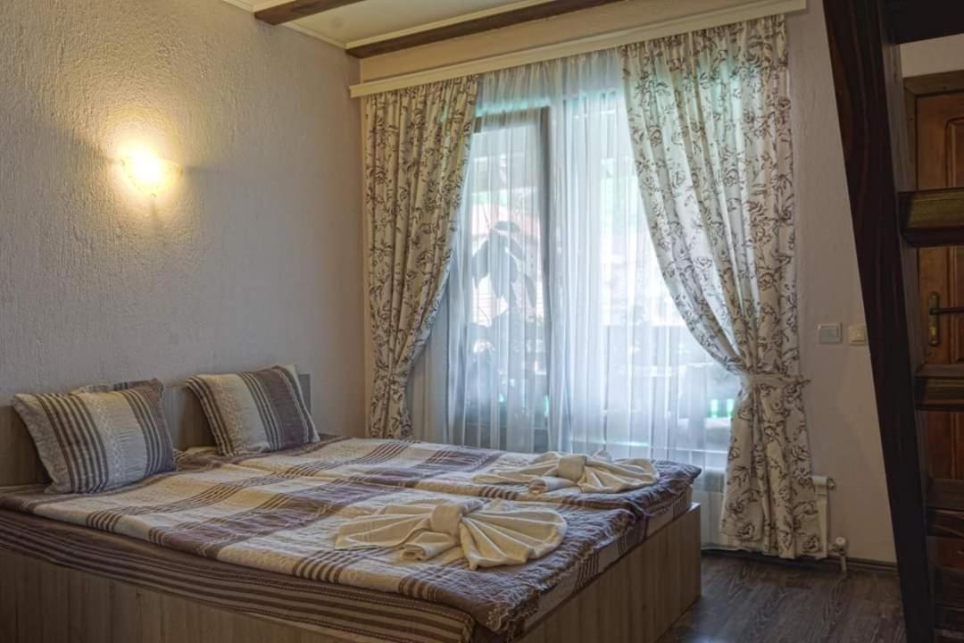 Стар Мерак Hotell Ribaritsa Eksteriør bilde