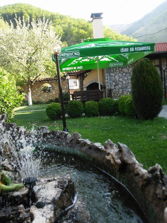 Стар Мерак Hotell Ribaritsa Eksteriør bilde